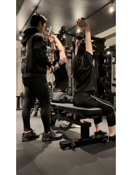 エムズフィッツ(M's fits!)/カップルでトレーニング♪