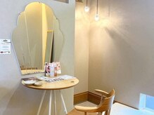 LEDマツエク/眉毛/毛穴ケア/よもぎ蒸しの隠れ家トータルサロン