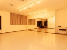 AXIS DANCE STUDIO《ダンス/ヨガ/ピラティス》/