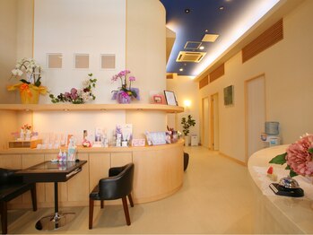 エスティーク 印西ビッグホップ店/清潔感のあるエントランス♪