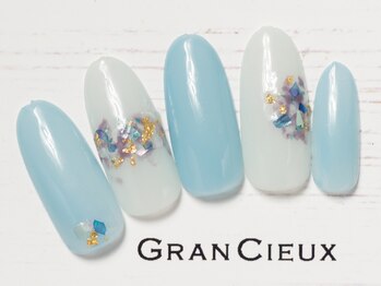 クアトログランシュ 青葉台(QUATRO×GranCieux)/ブルーシェルネイル／6500円