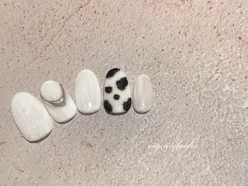 ヴィガー アンド ルックス 白金 目黒(Vigor&Looks)/アニマル柄 ミラー 牛