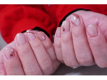 プチリリィ(Petit Lily)/ラテアートをネイルに閉じ込めて