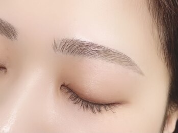 ニューシー(NUCY)の写真/《眉毛×まつ毛で一気に垢抜け美人》1人1人に似合う眉毛をご提案！ハリウッドブロウリフト5800円◎