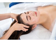 デマントイド 倉敷(Demantoide&Co)/頭皮にジェルを馴染ませる