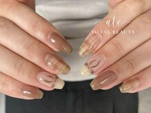 アテ(ate)/秋チェックネイル