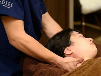 【肩こり/リンパマッサージ/小顔/ヘッドスパ】肩甲骨はがし肩こり整体RUFFREE高尾院の写真/《背中美人は小顔美人》肩甲骨はがし(姿勢改善)+ヘッドマッサージ+小顔矯正で全身美人へ♪