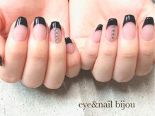ビジュゥ 緑地公園店/《Saki担当》　フレンチネイル