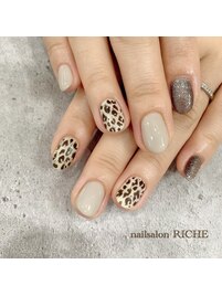 レオパードネイル