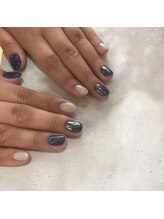 アンバー(Amber)/ネイビーカラー×オーロラ☆