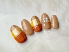 カジュアルチェックネイル