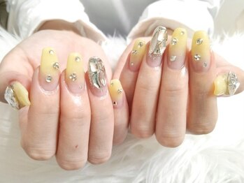 ビュービー ネイル(Beaubie Nail)