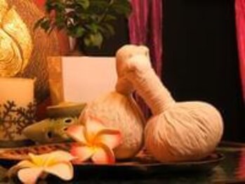 アール ピースア(R pii-suer)/タイマッサージ ハーブボール