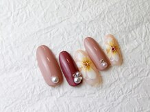 フォルチェ ゆめタウン東広島店(Folche)/お花ネイル 成人式サンプル