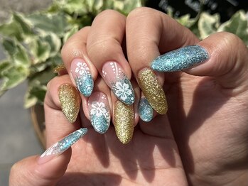 ヘアーアンドネイル ルシア(Hair&Nail Lucia)/ハイビスカスネイル
