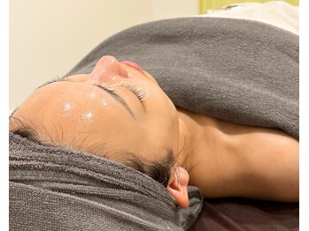 フェイスプラスリフ(FACE+RiF)/隠さない肌はセルマンで育てる！