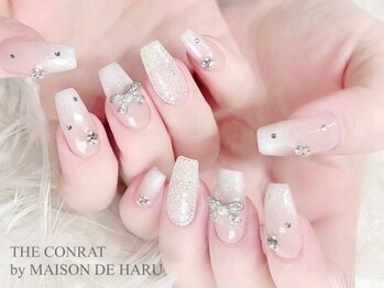 ザ コンラット(THE CONRAT by MAISONDE HARU)/White nails.