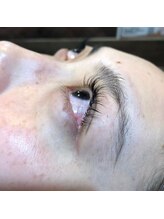 フリルアイビューティ 豊中店(Frill Eye Beauty)/