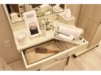 ルーチェ(luce)/ドレッサー併設