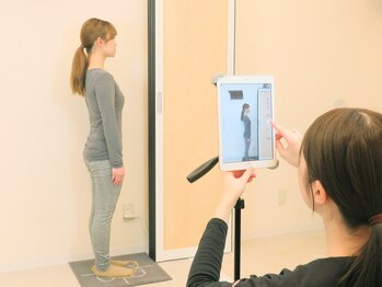 札幌産後骨盤矯正 マタニティ整体 アレイズ/【3】姿勢分析検査