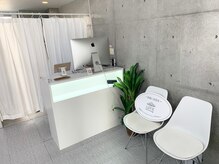 ラブホワイトニング 池袋店(LOVEホワイトニング)/内装写真（待合い場）