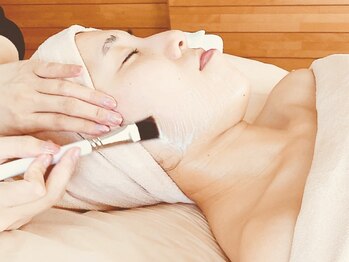 ハナハナ(hanahana)の写真/ファンデ厚塗りを卒業!素肌からパッと明るい私へ!肌のトーンUPで、ワントーン明るい美肌に