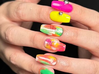 レア(Le'a)/ネオンカラーニュアンスネイル