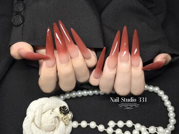 サンサンイチ 関内店(331)/赤ワイングラデーション