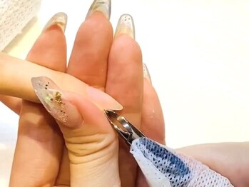 ハーティーネイル 自由が丘南口店(heartynail)の写真/【全メニューに追加◎】乾燥・手荒れの季節にぴったりな人気ケアメニューでよりネイルが映えるお手元へ！