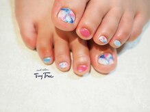 タイニーツリー(Tiny Tree)/タイダイ柄ペディキュアネイル