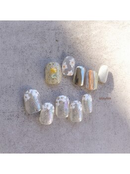 シルニー リム(Silny rim)/アシンメトリーニュアンスネイル