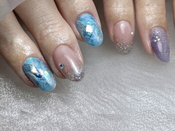 フェロン 小倉店(feron.)/氷の世界とプリンセス上品ネイル