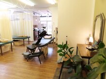 養生堂整骨院の雰囲気（化粧ブース完備◎お化粧直ししてお帰り頂けます。）