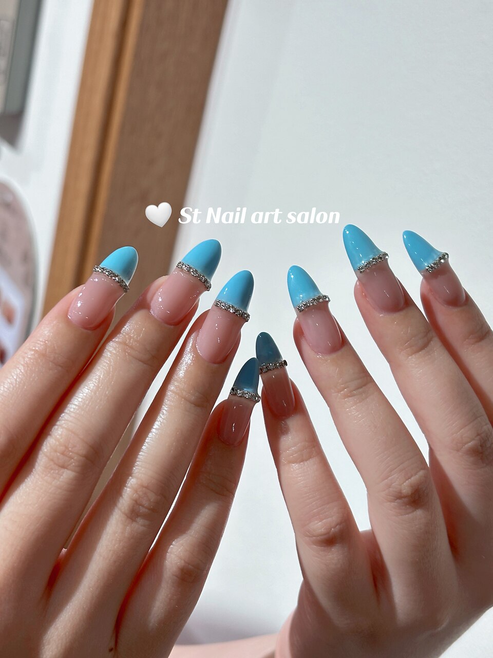 マグネット『ベビーブルー』蝶々パールキラキラガーリー韓国ワンホン