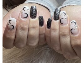 デザインネイル/月ネイル/クール