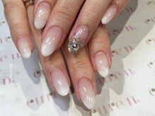 キュアエヌ(cure.n)/ホワイトグラデーション