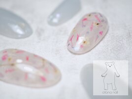 押し花とシェルの春ネイル