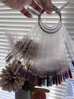 カラーホリック ネイルスパ(Colorholic Nailspa)の写真/【250色以上のカラーあり◎】豊富なカラーとパーツであなたの理想のネイルデザインを実現いたします♪