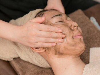 高崎トリニティ接骨院/ヒト幹細胞導入ハーブピーリング