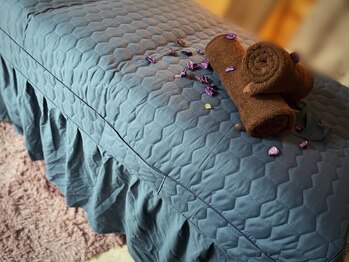 カルマーアンドビー(Calmer & Be.)の写真/【楢原バス停から徒歩2分】完全個室のプライベート空間でリラックス♪高評価の凄腕施術でお悩み解決!