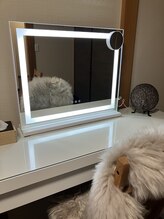 白の雫/ドレッサー