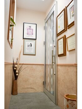 フィス エステティックサロン/お店入り口