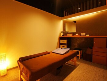 癒し整体院 くつろぎの写真/22時まで営業◎お仕事や家事で忙しい方にも通いやすい♪疲れた体への癒しのひとときを…＊