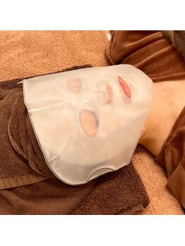 友愛はりきゅう美容整体院/美容鍼前の幹細胞パック