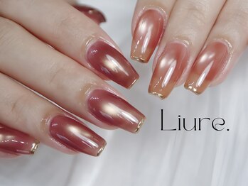 リユール(Liure.)/マグネット×先端ミラーライン