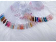 バイベルネイル(by Belle Nail)の雰囲気（マグネットxフラッシュカラーが83色混ぜもokカラーも300色以上！）