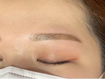 ビューステージ アイブロウサロン 大宮/人気の平行眉♪