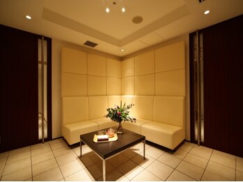 フォルトゥーナ 東京本店/フォルトゥーナ エントランス