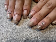 アリュメ 三重鈴鹿店(allum)/きらきらラメグラネイル