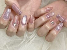 リベレ(LIBELLE)/Vカットストーン/ピンクネイル